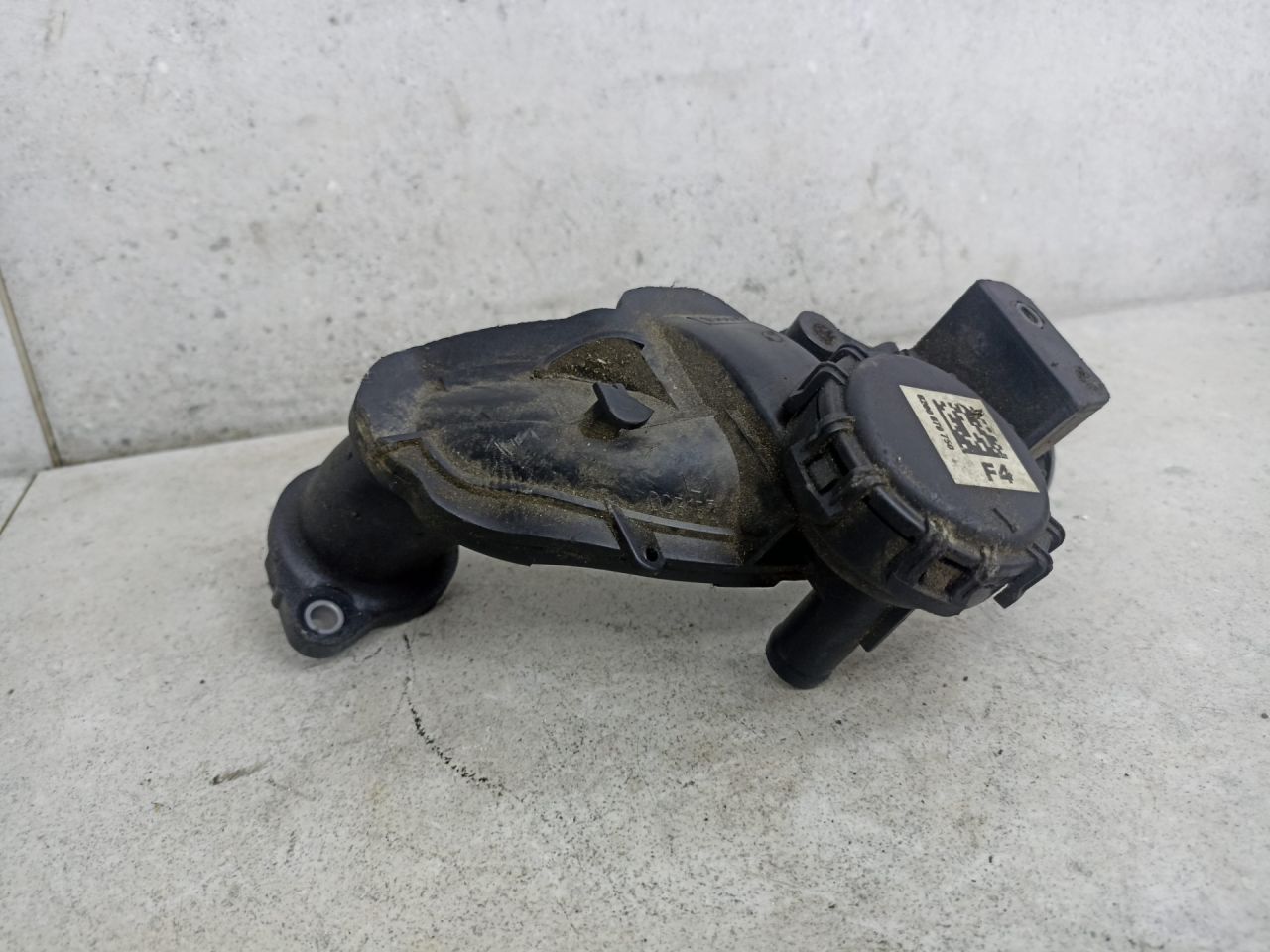 трубка системы рециркуляции EGR Renault Clio 3 поколение 2008, 8200879750, 8200323338 - фото №1