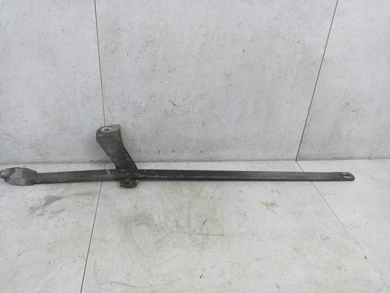 распорка кузова Mercedes-Benz S-Класс W222/C217/A217 2016, A2225241347 - фото №1