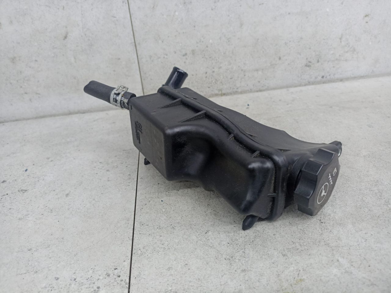 бачок гидроусилителя Chevrolet Cruze 1 поколение 2011, 13255540 - фото №1