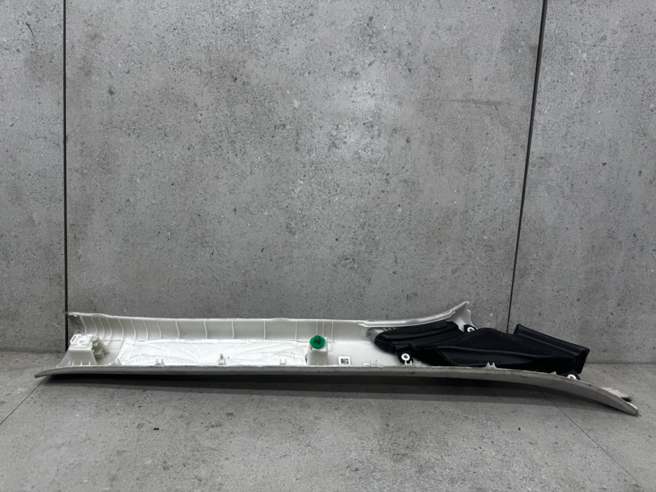 обшивка стойки Kia Sorento 3 поколение (2015 - 2018), 85810-C5200 - фото №1