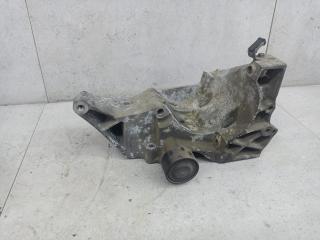 кронштейн генератора BMW X5 E70 2010, 11167802639