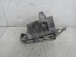 кронштейн двигателя Renault Clio 2 поколение (1998 - 2002), 8200408663