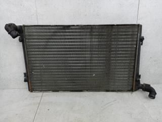 радиатор (основной) Volkswagen Caddy 3 поколение 2008, 3C0121253S