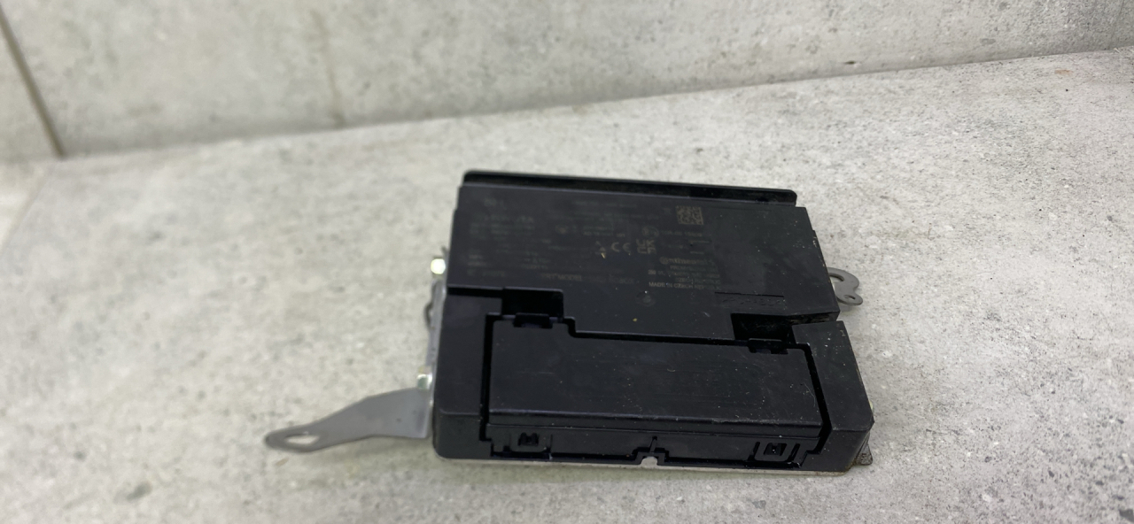 блок управления (другие) Toyota Hilux 8 поколение (2015 - 2020), 86740-02161 - фото №1