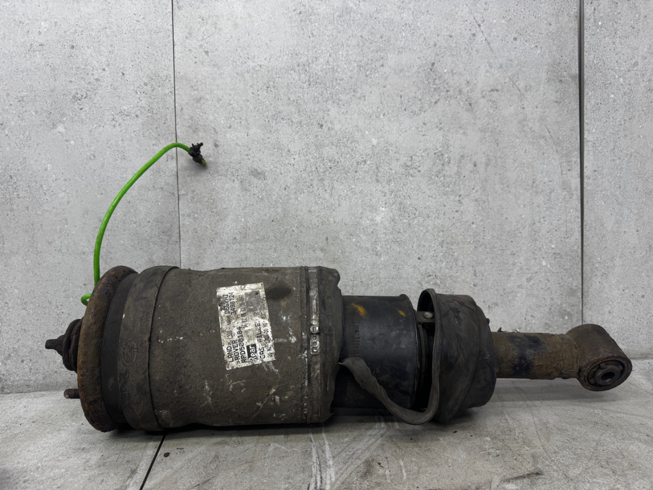 амортизатор подвески Land Rover Range Rover Sport 1 поколение (2005 - 2009), RPD500184 - фото №1