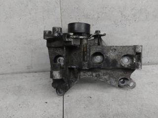 кронштейн генератора Renault Megane 2 поколение 2003, 1.4 л., 8200393718