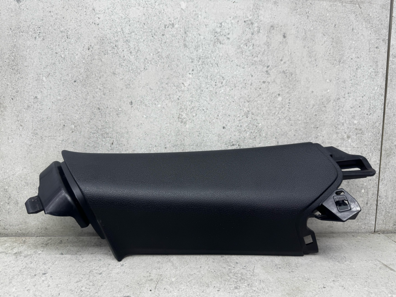 обшивка стойки Porsche Macan 1 поколение (2013 - 2019), 95B867288 - фото №1