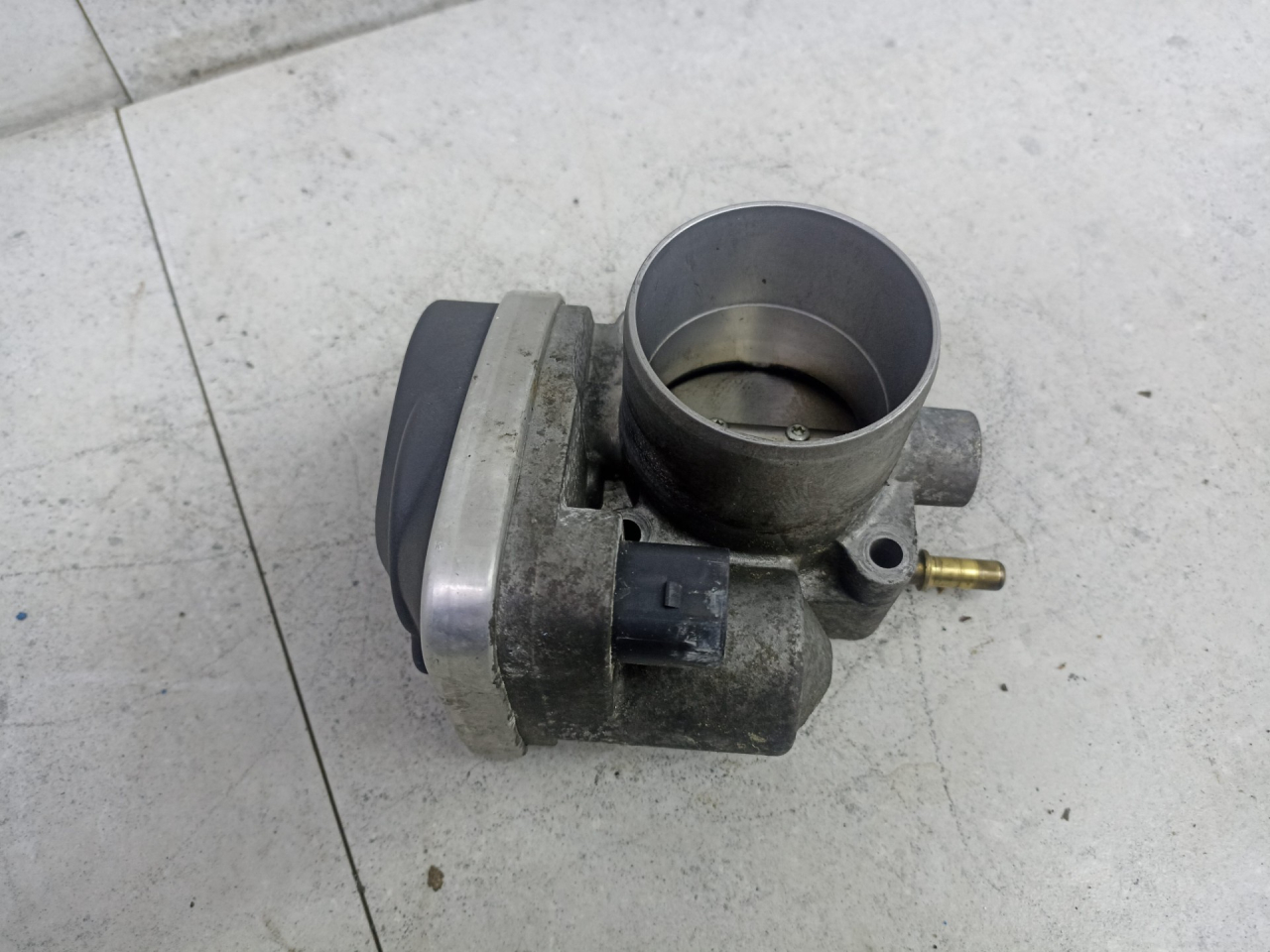 заслонка дроссельная Renault Megane 3 поколение (2008 - 2014), 8200190230 - фото №1