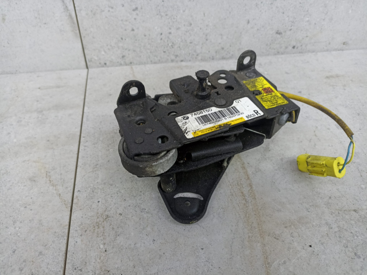 замок капота BMW 5 серия F07/F10/F11 2012, 51237183762, 7458150 - фото №1