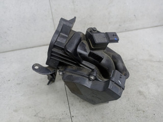 заслонка дроссельная Renault Trafic 3 поколение 2016, 1.6 л., R9M 408, дизель, 223657458R