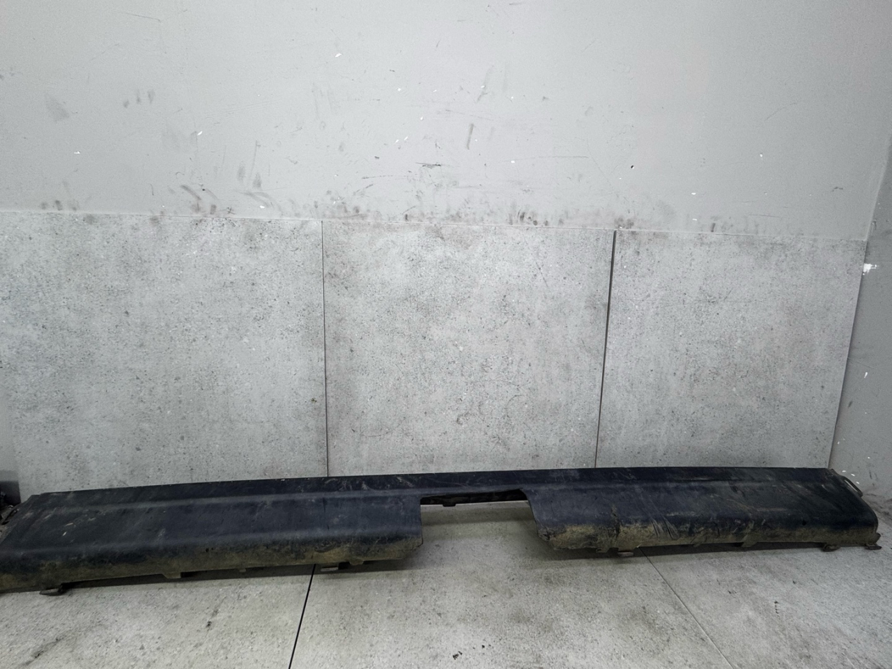 бампер задний Renault Master 3 поколение 2010, 850220011R - фото №1