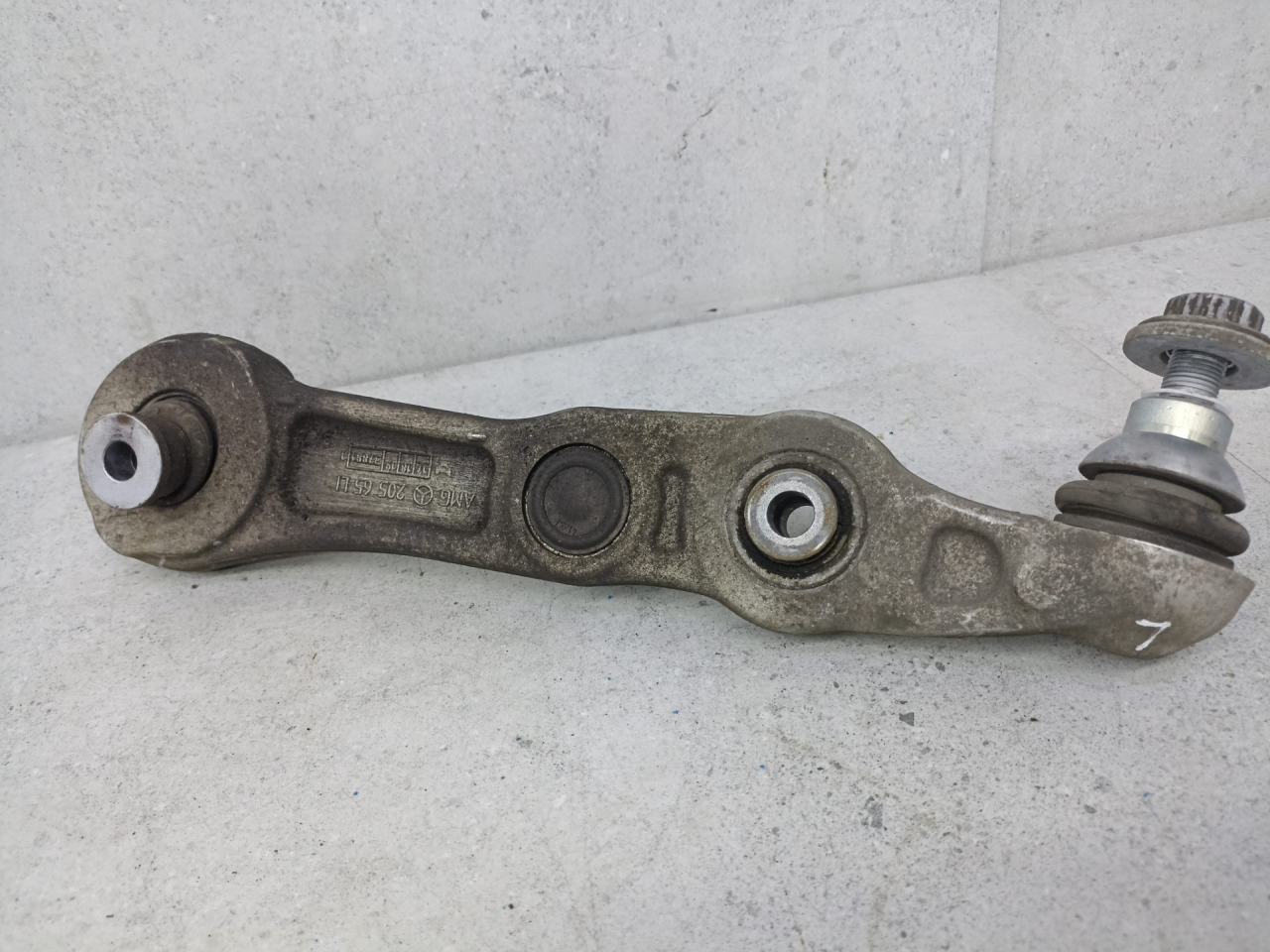 рычаг подвески Mercedes-Benz C-Класс W205/S205/C205 2017, 4.0 л., M 177.980, бензин, A2053306101 - фото №1