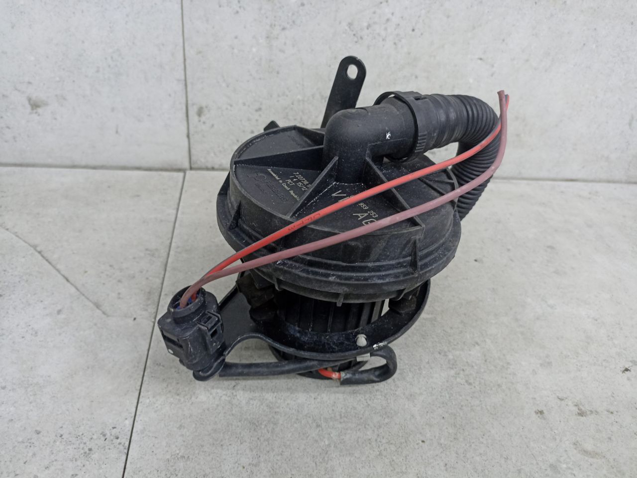 насос воздушный Audi A6 4G/C7 2012, 079959231A, 079959253 - фото №1