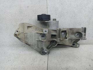 кронштейн генератора Renault Megane 2 поколение [рестайлинг] (2006 - 2012), 8200669495