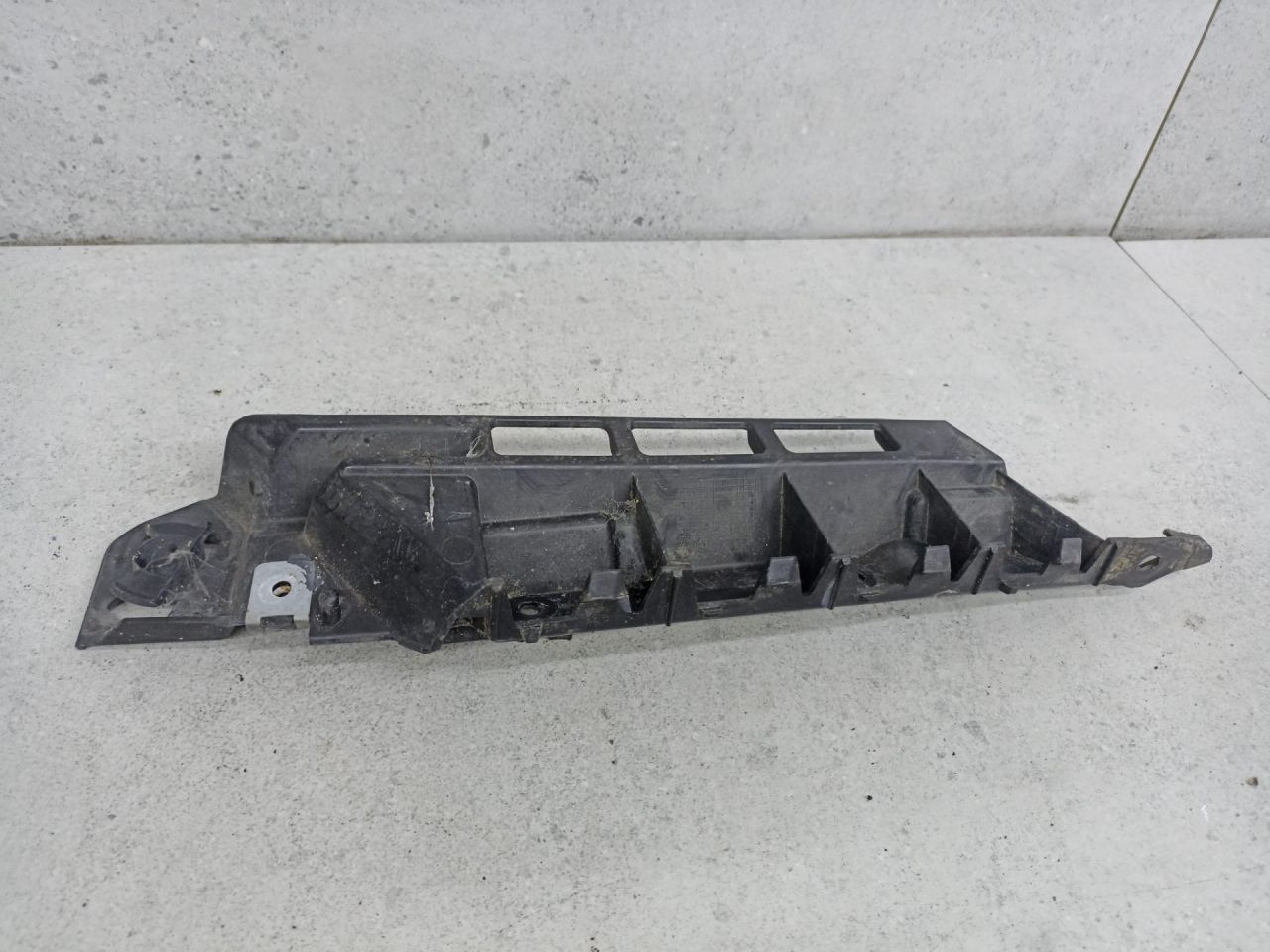 Крепление бампера заднего Porsche Panamera 4S 970 2012, 97050563501 - фото №1