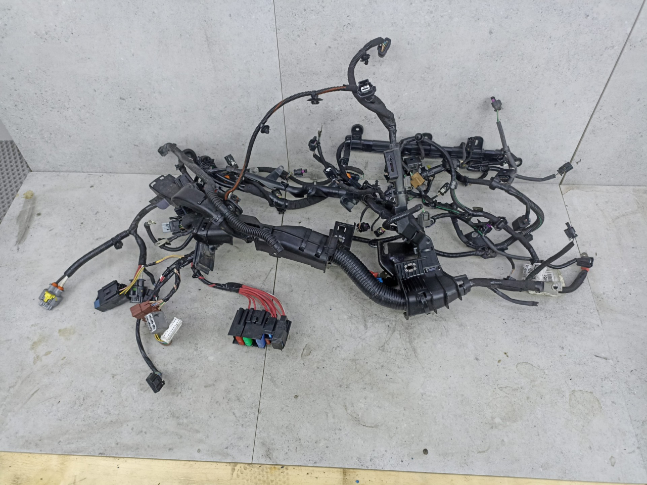 проводка двигателя Renault Arkana 1 поколение 2022, 240115595S - фото №1