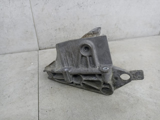 кронштейн двигателя Nissan Note E11 (2005 - 2009), 8200408663