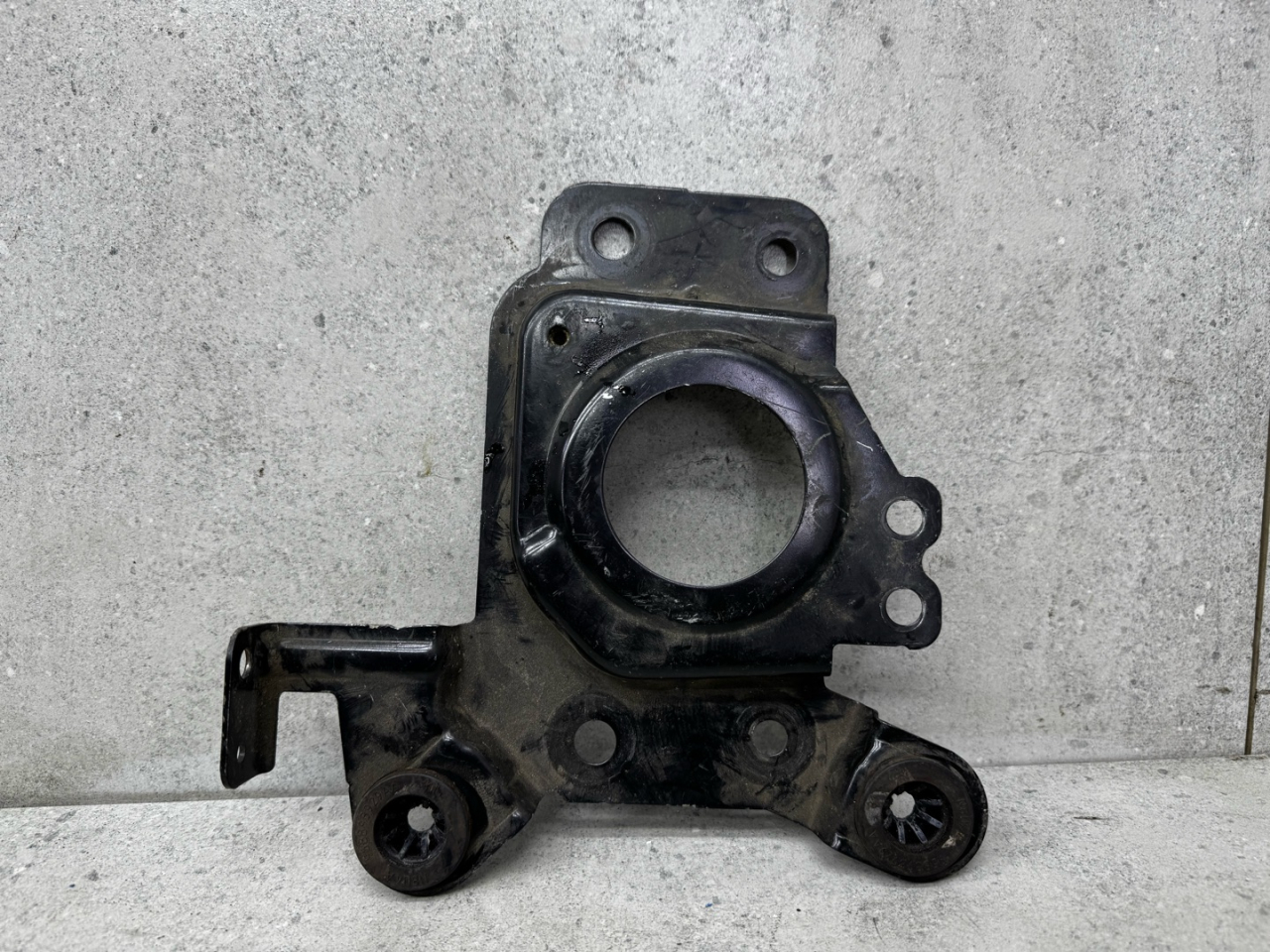 кронштейн (крепление) Land Rover Range Rover Evoque L538 (2011 - 2015), GJ32R6K034AC - фото №1