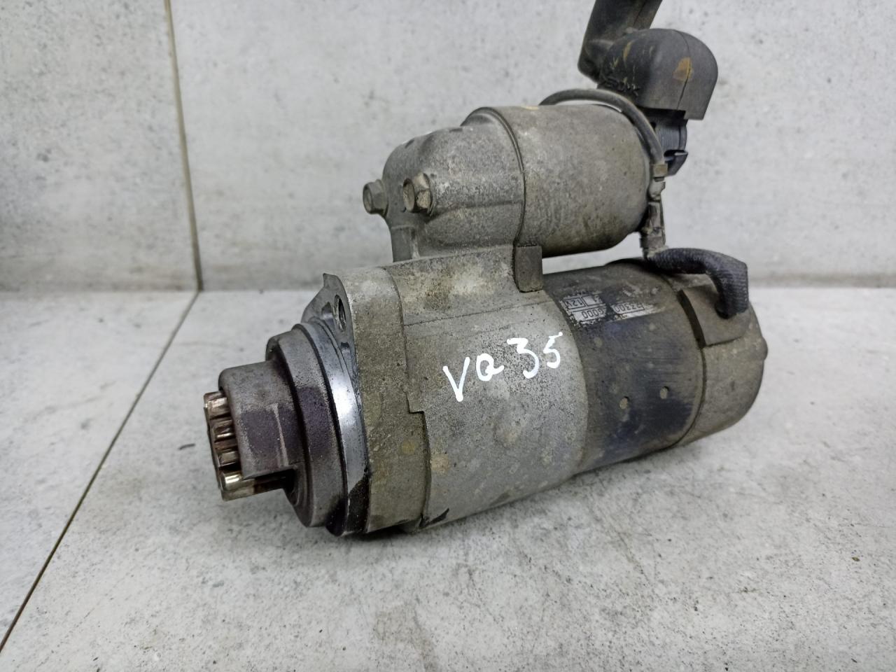 стартер Infiniti FX35 1 поколение (2002 - 2006), 3.5 л., VQ35DE, бензин, 23300CG000, 23300CG00A - фото №1