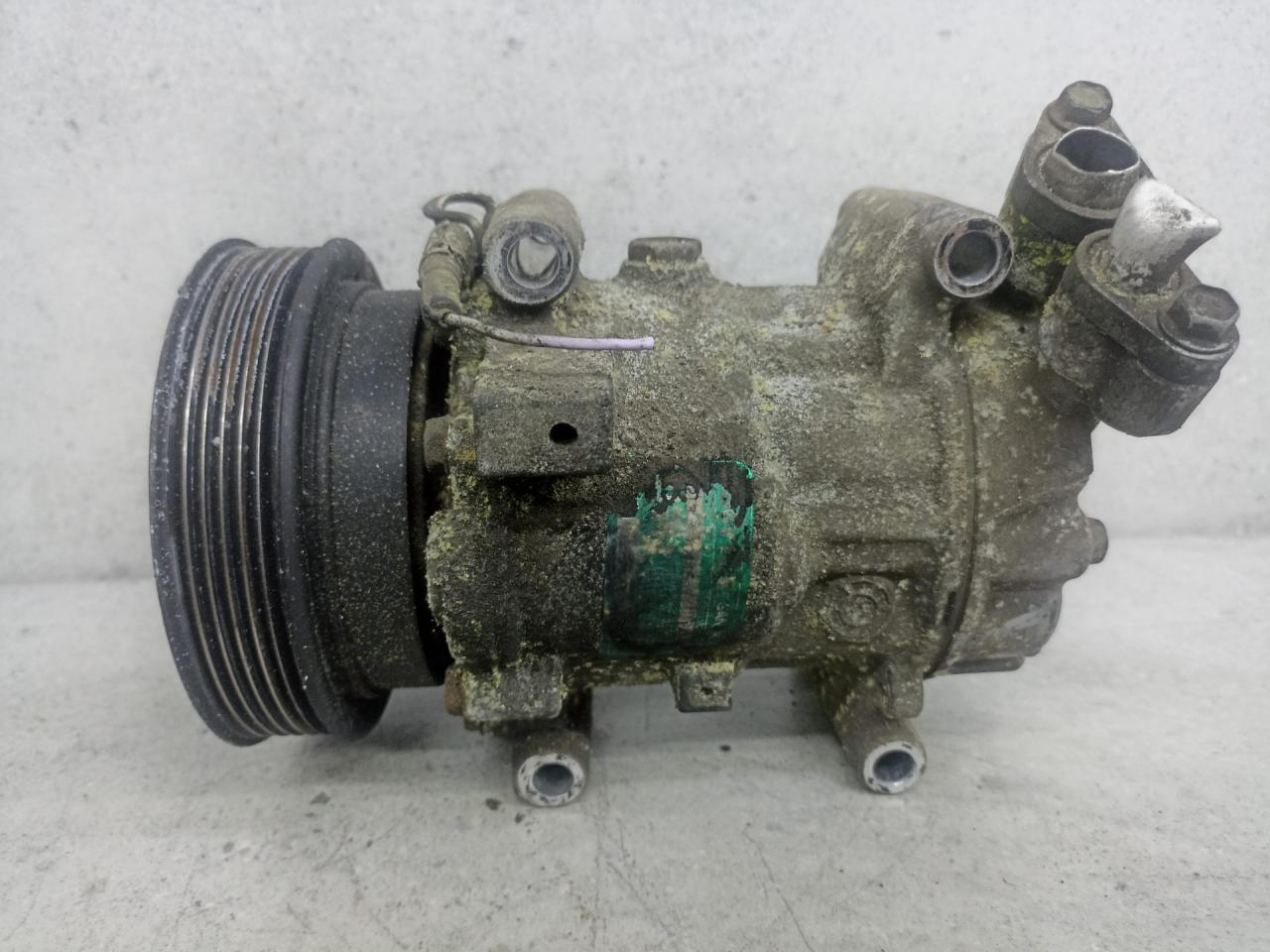 компрессор кондиционера Renault Kangoo 1 поколение (1997 - 2003), 7700273801 - фото №1