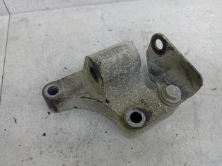 кронштейн КПП Renault Duster 1 поколение 2015, 8200805817