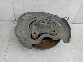 кулак задний правый Renault Trafic 2 поколение [рестайлинг] 2008, 8200555069