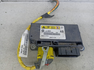 блок AirBag Chevrolet Cruze 1 поколение 2010, 13505823