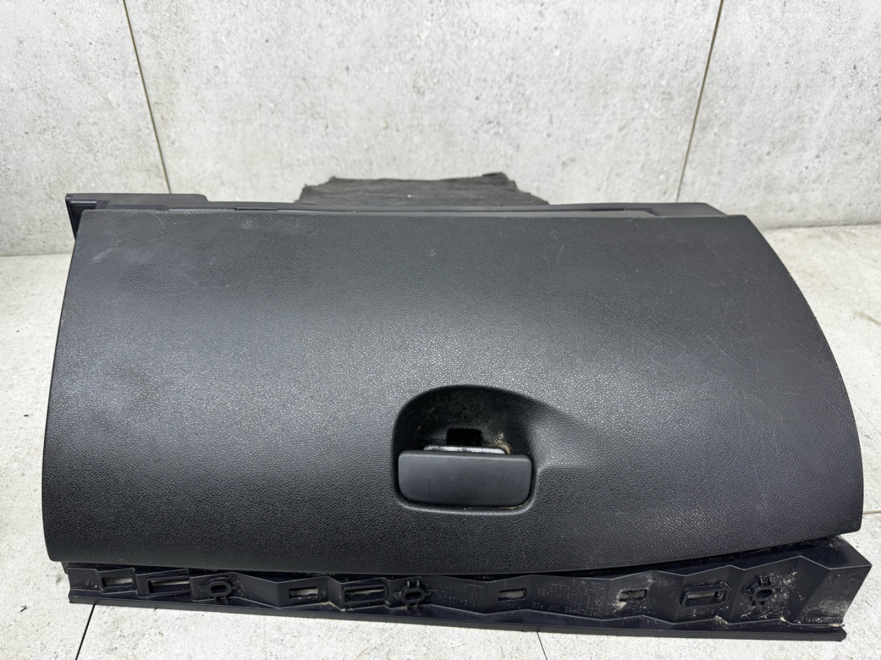 бардачок Renault Megane 3 поколение (2008 - 2014), 685000007 - фото №1