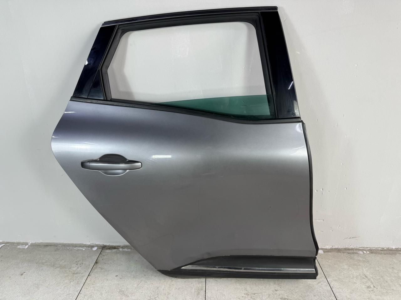 дверь задняя правая Renault Scenic 4 поколение 2017 - фото №1