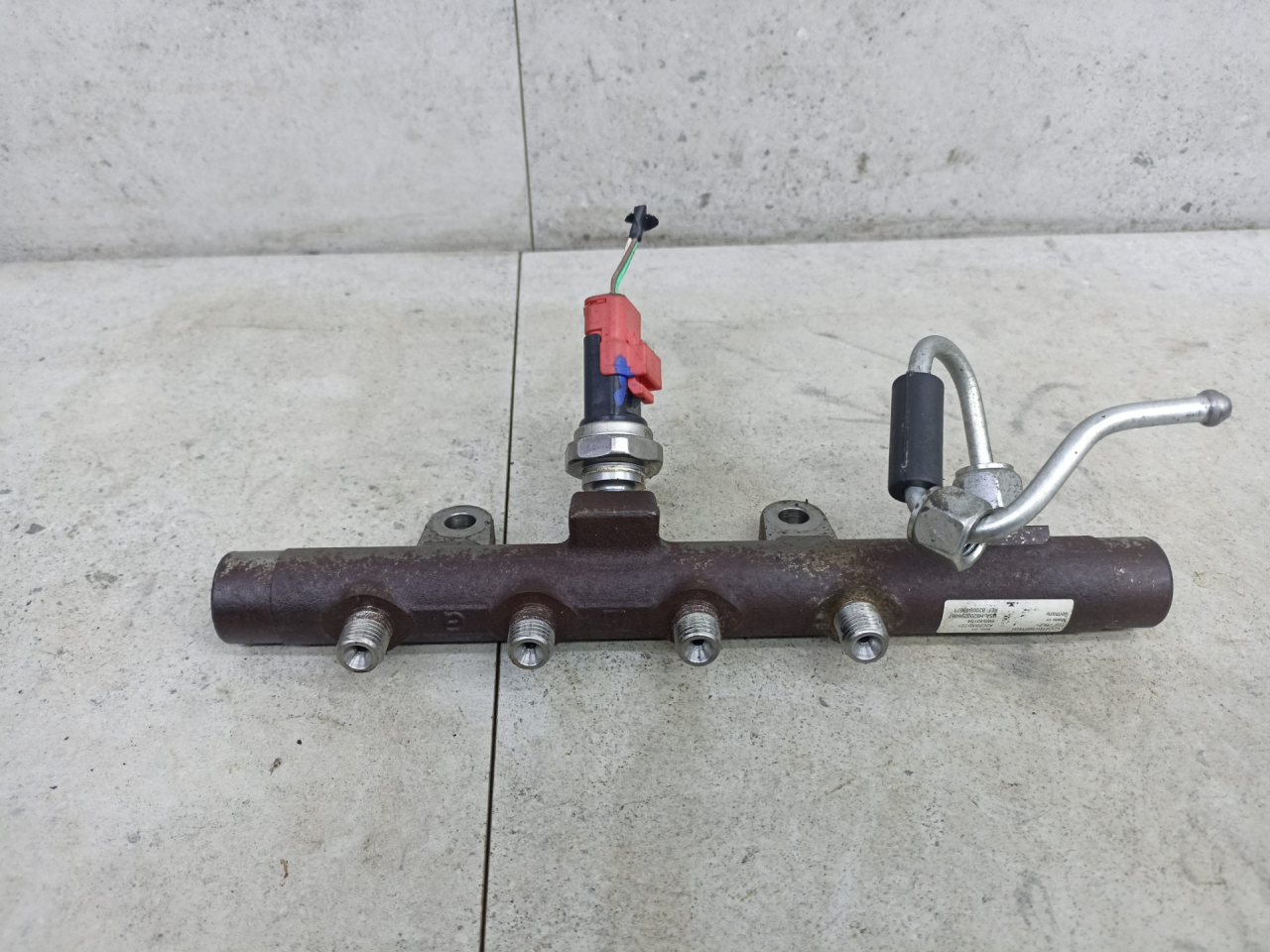 топливная рампа Renault Megane 3 поколение 2012, 8200815617, H8200296867 - фото №1