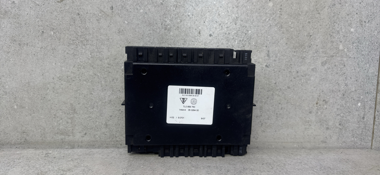 блок управления сиденьем Volkswagen Touareg 1 поколение (2002 - 2007), 7L0959760 - фото №1