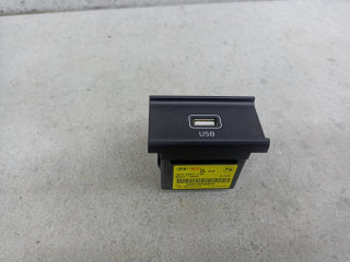 разъем AUX / USB Kia Sportage 4 поколение 2017, 96120D9600