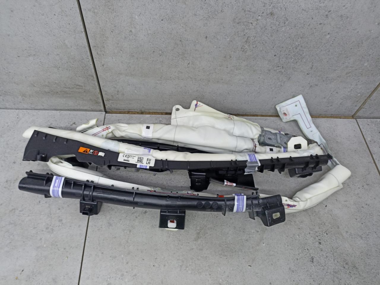 подушка безопасности боковая (шторка) Toyota C-HR 1 поколение AX10 2017, 629811601 - фото №1