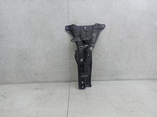 кронштейн передней панели (телевизора) Toyota Hilux 8 поколение (2015 - 2020), 53208KK020