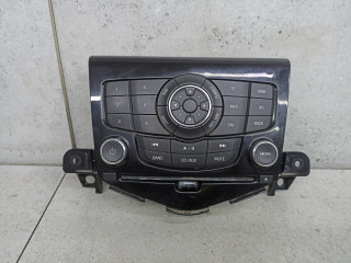 панель управления магнитолой Chevrolet Cruze 1 поколение 2011, 94563272