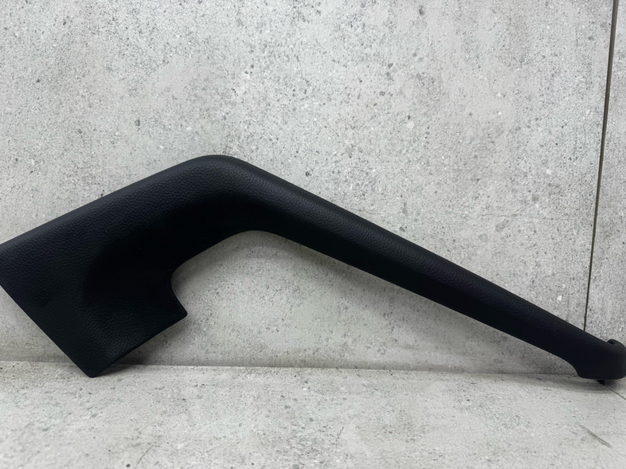 обшивка салона Porsche Macan 1 поколение (2013 - 2019), 95B864365 - фото №1