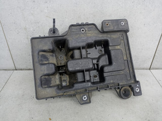 полка аккумулятора Kia Sportage 4 поколение [рестайлинг] 2020, 37150D7500