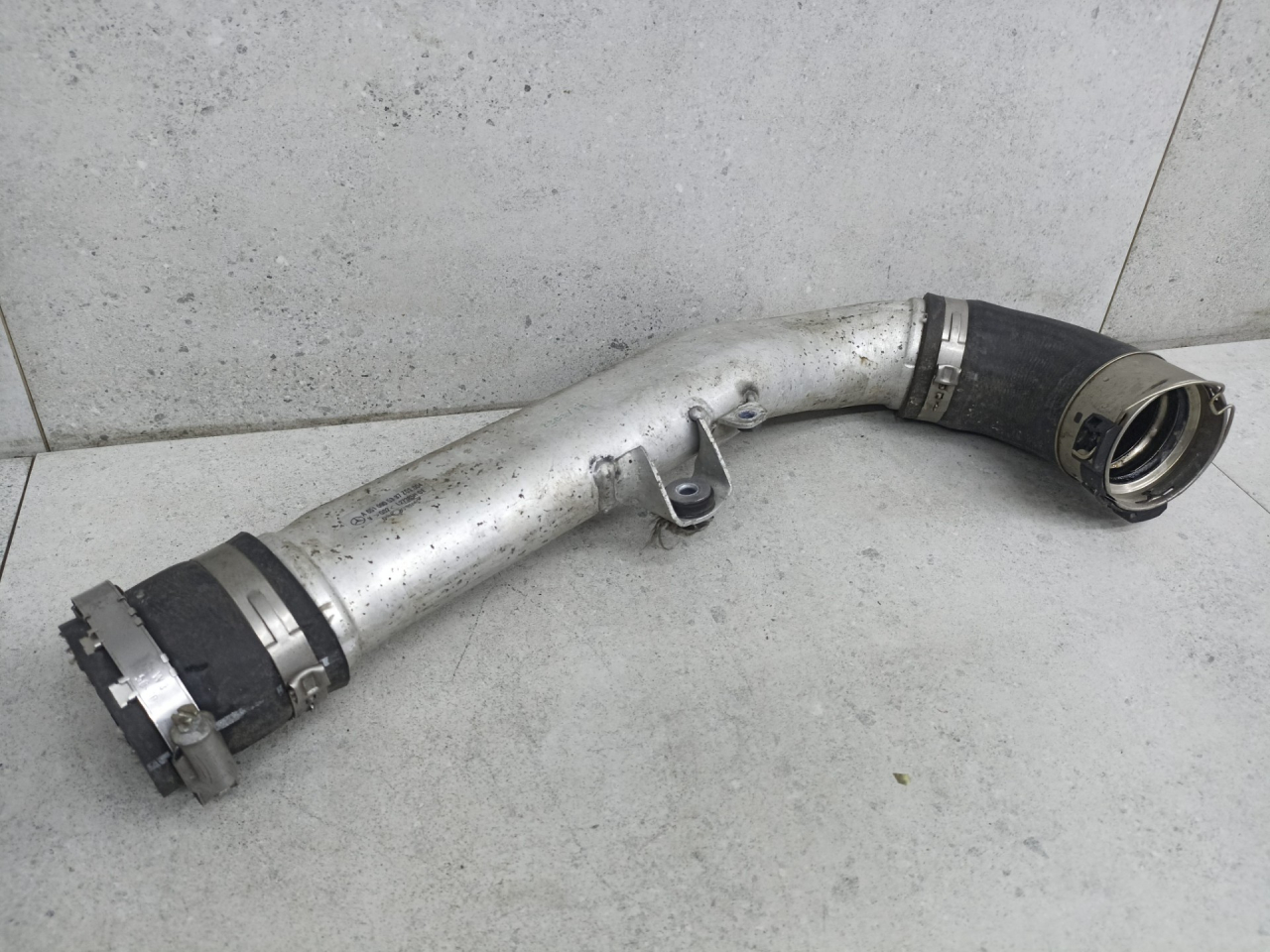 патрубок интеркулера Mercedes-Benz GLC Coupe C253 2018, 2.1 л., OM 651.921, дизель, A6510905337 - фото №1