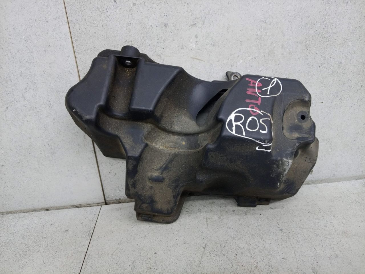 декоративная крышка двигателя Renault Scenic 2 поколение 2004, 8200549100 - фото №1