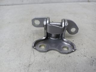 петля двери Toyota C-HR 1 поколение AX10 (2016 - 2019), 6877052031