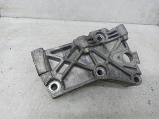 кронштейн (крепление) Renault Kangoo 2 поколение 2010, 8200871583