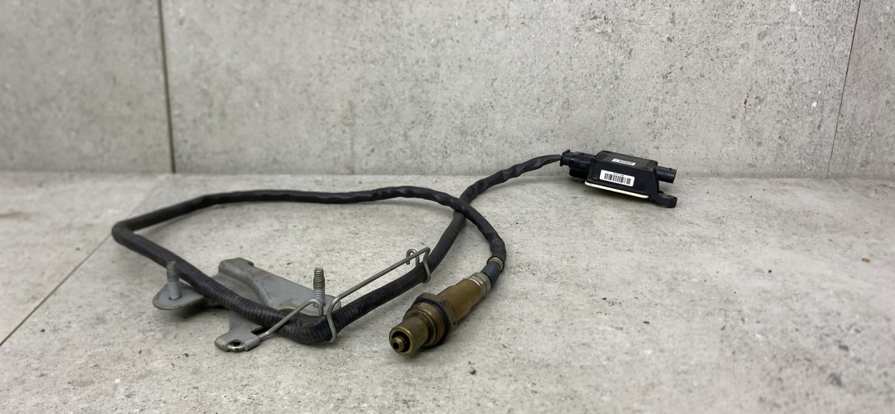 датчик давления (температуры) выхлопных газов Toyota Hilux 8 поколение 2017, 894A0-71011 - фото №1