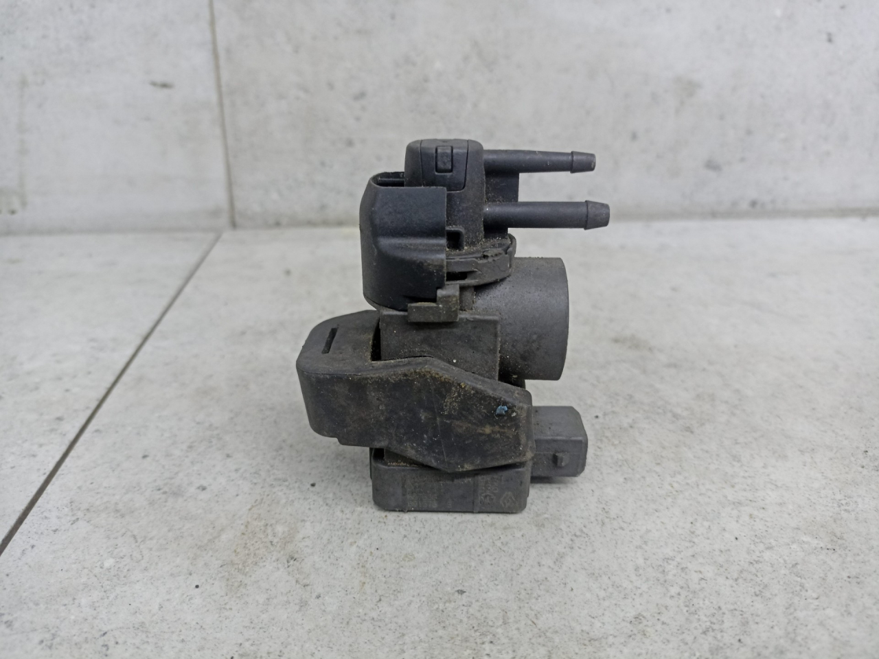 электромагнитный клапан Renault Duster 1 поколение 2014, 149566215R - фото №1