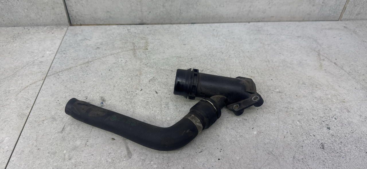 фланец (тройник) системы охлаждения BMW X5 E53 (1999 - 2003), 11122247744 - фото №1