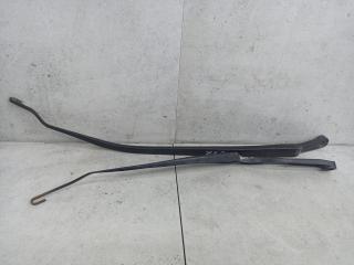 щеткодержатель (поводок стеклоочистителя, дворник) Nissan Murano Z50 2005, 28881CC00A