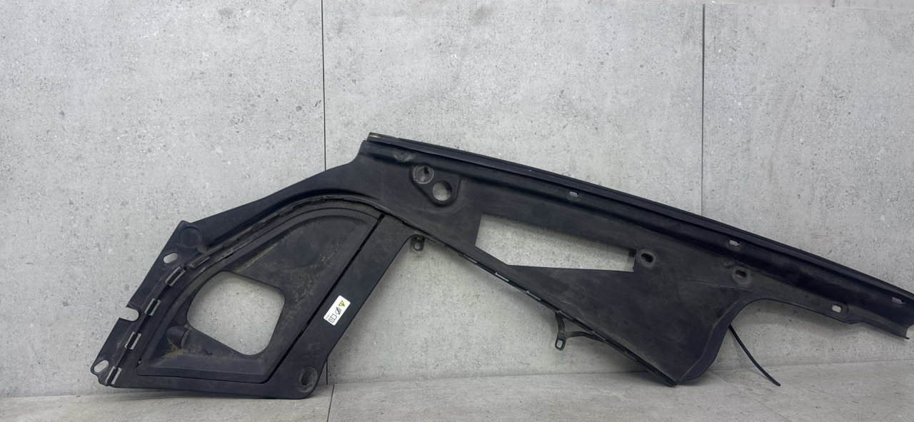 планка под капот BMW 5 серия F07/F10/F11 (2009 - 2013), 51767019804 - фото №1
