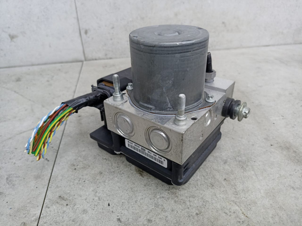 блок ABS Peugeot 3008 1 поколение 2010, 9674677580 - фото №1