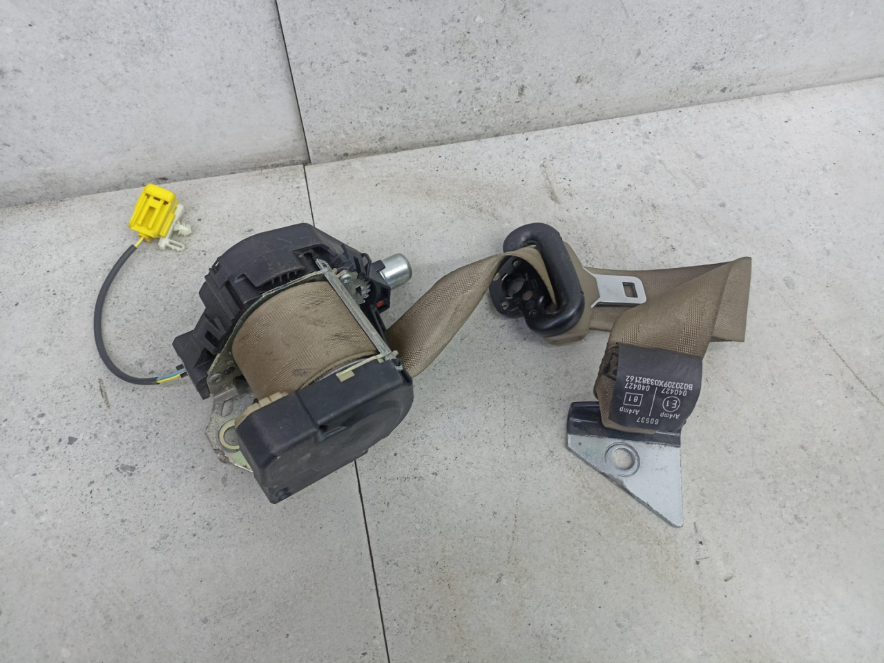 ремень безопасности Jaguar XJ 3 поколение (2003 - 2007), 2W93F611B69 - фото №1