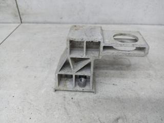 кронштейн радиатора Mercedes-Benz E-Класс W213/S213/C238/A238 2018, A2135010720