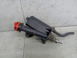 маслозаливная горловина Renault Trafic 2 поколение 2005, 8200140763